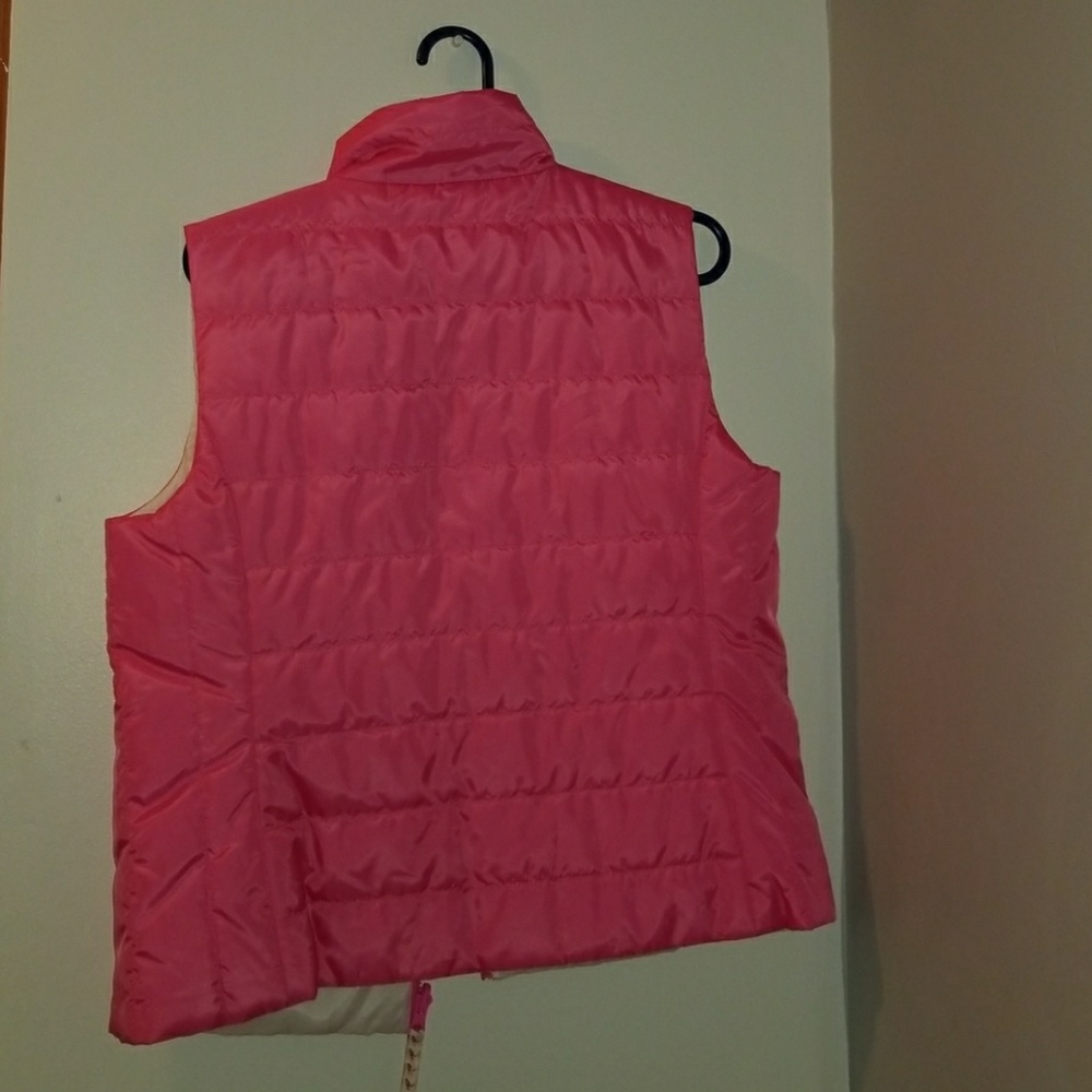 Vest - Picture 2 of 5